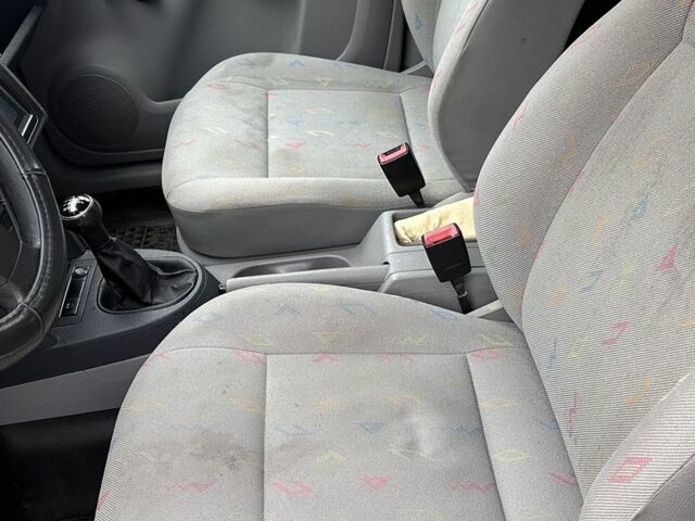 Желтый Фольксваген Кадди, объемом двигателя 2 л и пробегом 252 тыс. км за 4950 $, фото 13 на Automoto.ua