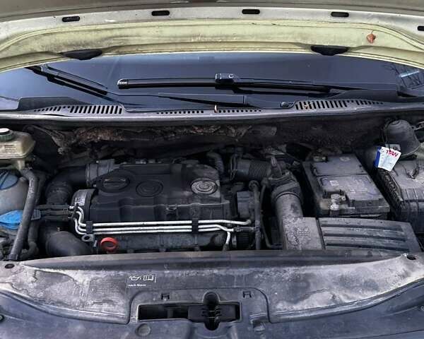 Желтый Фольксваген Кадди, объемом двигателя 1.9 л и пробегом 293 тыс. км за 6500 $, фото 16 на Automoto.ua