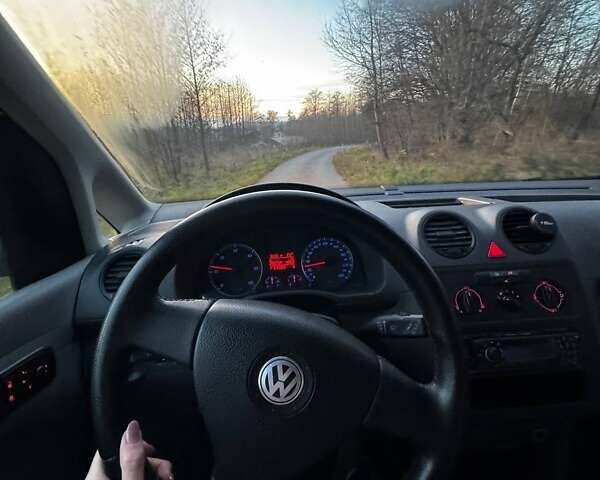 Желтый Фольксваген Кадди, объемом двигателя 1.9 л и пробегом 293 тыс. км за 6500 $, фото 23 на Automoto.ua