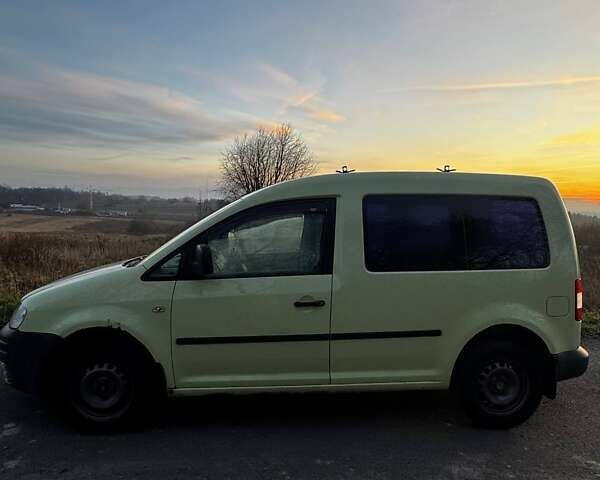 Желтый Фольксваген Кадди, объемом двигателя 1.9 л и пробегом 293 тыс. км за 6500 $, фото 15 на Automoto.ua