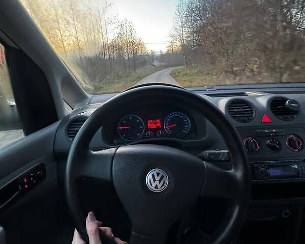 Желтый Фольксваген Кадди, объемом двигателя 1.9 л и пробегом 293 тыс. км за 6500 $, фото 24 на Automoto.ua