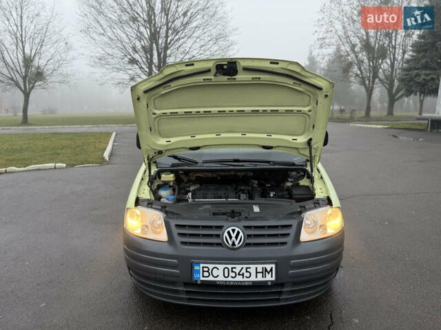 Желтый Фольксваген Кадди, объемом двигателя 1.9 л и пробегом 293 тыс. км за 6400 $, фото 35 на Automoto.ua