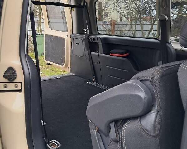 Жовтий Фольксваген Кадді, об'ємом двигуна 1.98 л та пробігом 325 тис. км за 10500 $, фото 15 на Automoto.ua