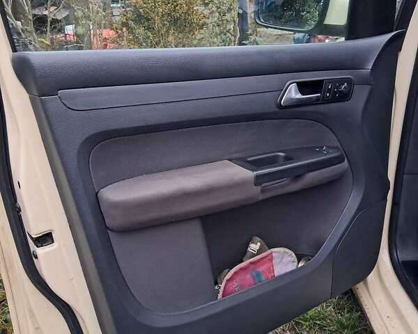 Жовтий Фольксваген Кадді, об'ємом двигуна 1.98 л та пробігом 325 тис. км за 10500 $, фото 11 на Automoto.ua