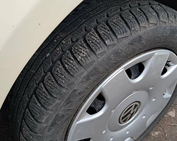 Жовтий Фольксваген Кадді, об'ємом двигуна 1.98 л та пробігом 325 тис. км за 10500 $, фото 8 на Automoto.ua