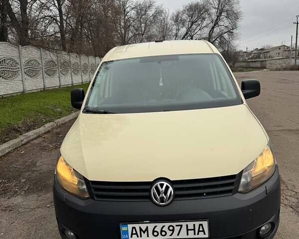 Жовтий Фольксваген Кадді, об'ємом двигуна 1.6 л та пробігом 263 тис. км за 9000 $, фото 1 на Automoto.ua