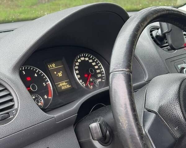 Жовтий Фольксваген Кадді, об'ємом двигуна 1.6 л та пробігом 263 тис. км за 9000 $, фото 8 на Automoto.ua