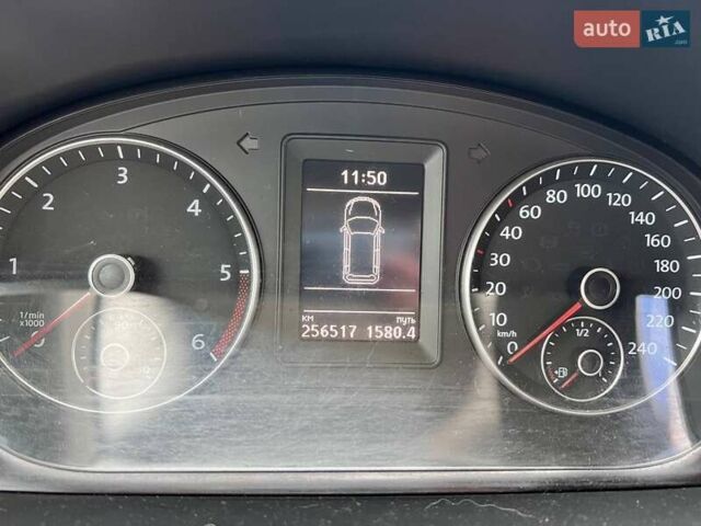 Желтый Фольксваген Кадди, объемом двигателя 1.97 л и пробегом 256 тыс. км за 16500 $, фото 5 на Automoto.ua