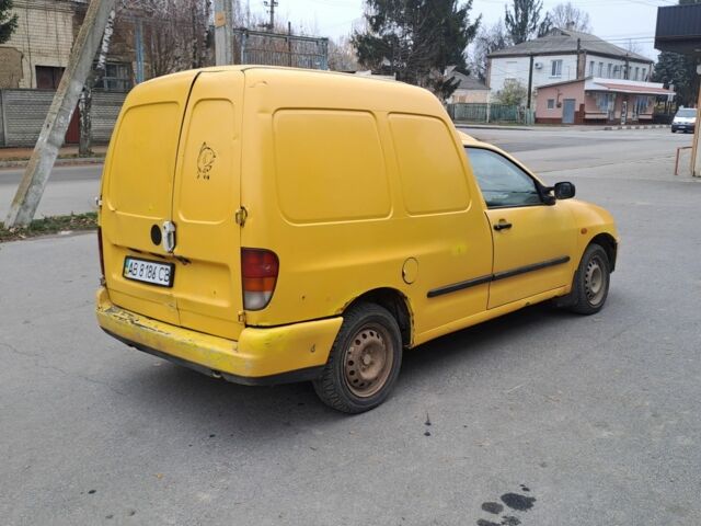 Желтый Фольксваген Кадди, объемом двигателя 1.9 л и пробегом 256 тыс. км за 1400 $, фото 2 на Automoto.ua