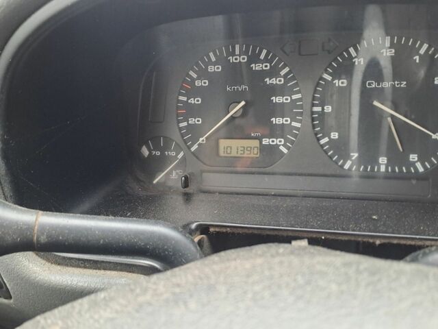 Желтый Фольксваген Кадди, объемом двигателя 1.9 л и пробегом 256 тыс. км за 1400 $, фото 5 на Automoto.ua