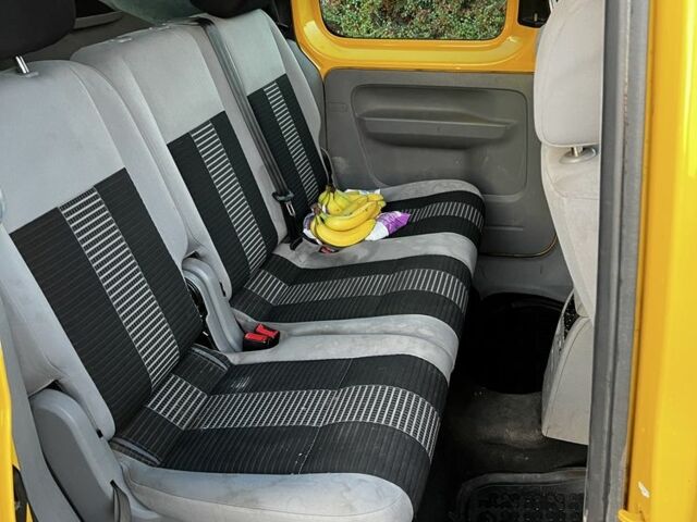 Жовтий Фольксваген Кадді, об'ємом двигуна 2 л та пробігом 430 тис. км за 3300 $, фото 8 на Automoto.ua