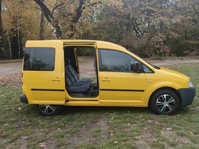 Желтый Фольксваген Кадди, объемом двигателя 1.9 л и пробегом 334 тыс. км за 5000 $, фото 20 на Automoto.ua