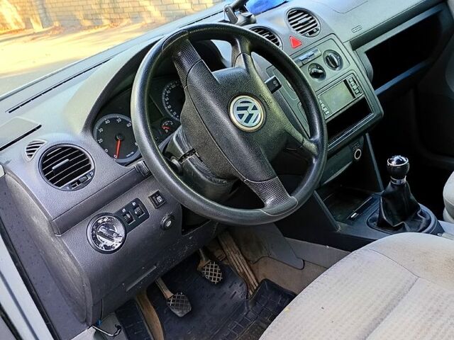 Фольксваген Кадди 2004 в Житомире на Automoto.ua Серый Фольксваген Кадди, объемом двигателя 1.4 л и пробегом 296 тыс. км за 3700 $, фото 1 на Automoto.ua