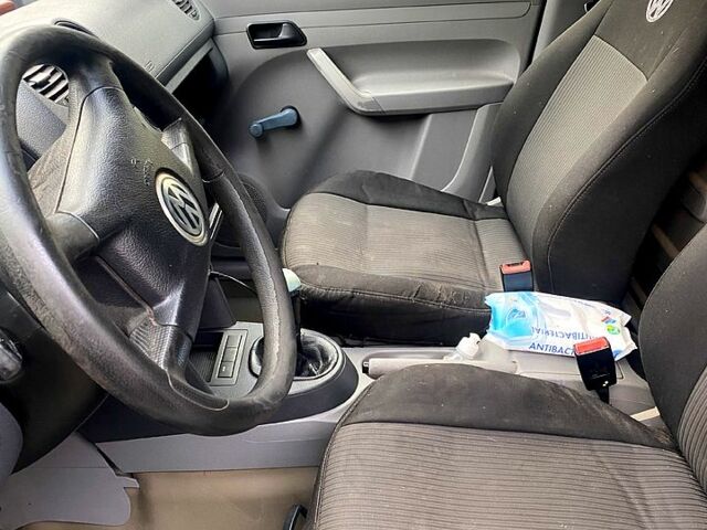 Сірий Фольксваген Кадді, об'ємом двигуна 1.4 л та пробігом 480 тис. км за 3500 $, фото 6 на Automoto.ua