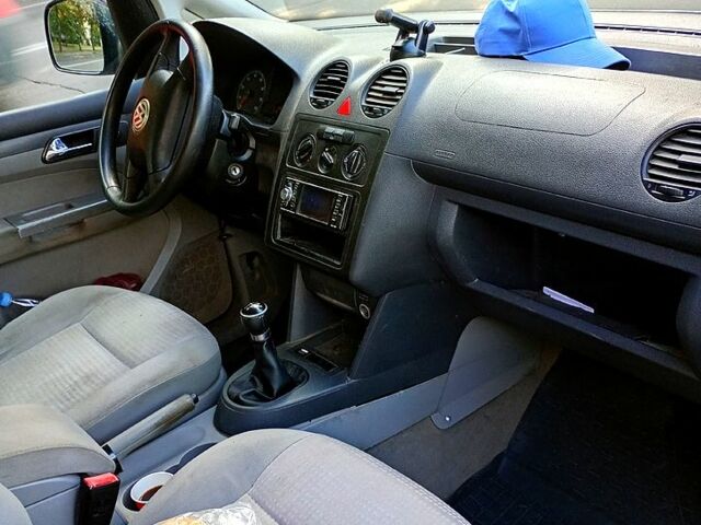 Фольксваген Кадди 2004 в Житомире на Automoto.ua Серый Фольксваген Кадди, объемом двигателя 1.4 л и пробегом 296 тыс. км за 3700 $, фото 3 на Automoto.ua