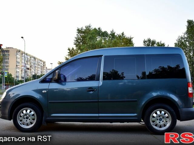 Серый Фольксваген Кадди, объемом двигателя 2 л и пробегом 217 тыс. км за 5300 $, фото 1 на Automoto.ua