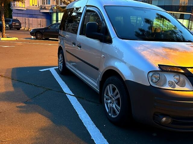 Сірий Фольксваген Кадді, об'ємом двигуна 1.9 л та пробігом 311 тис. км за 6650 $, фото 3 на Automoto.ua