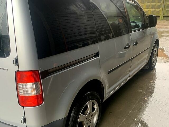 Серый Фольксваген Кадди, объемом двигателя 2 л и пробегом 347 тыс. км за 5700 $, фото 5 на Automoto.ua