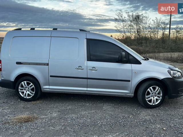 Серый Фольксваген Кадди, объемом двигателя 1.6 л и пробегом 270 тыс. км за 9200 $, фото 3 на Automoto.ua