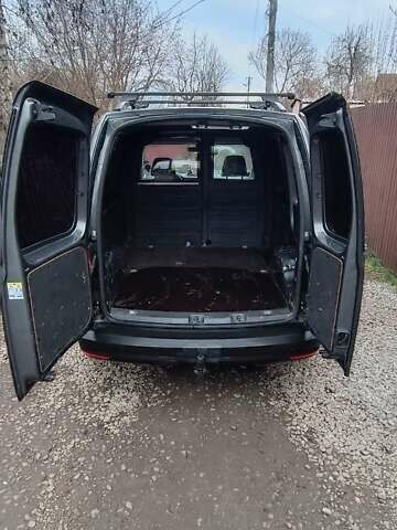 Серый Фольксваген Кадди, объемом двигателя 1.6 л и пробегом 360 тыс. км за 11000 $, фото 3 на Automoto.ua