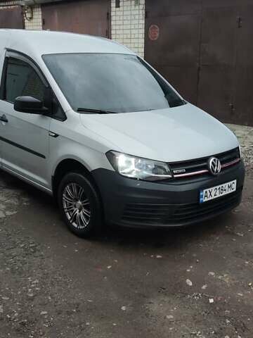 Серый Фольксваген Кадди, объемом двигателя 1.97 л и пробегом 163 тыс. км за 12999 $, фото 2 на Automoto.ua