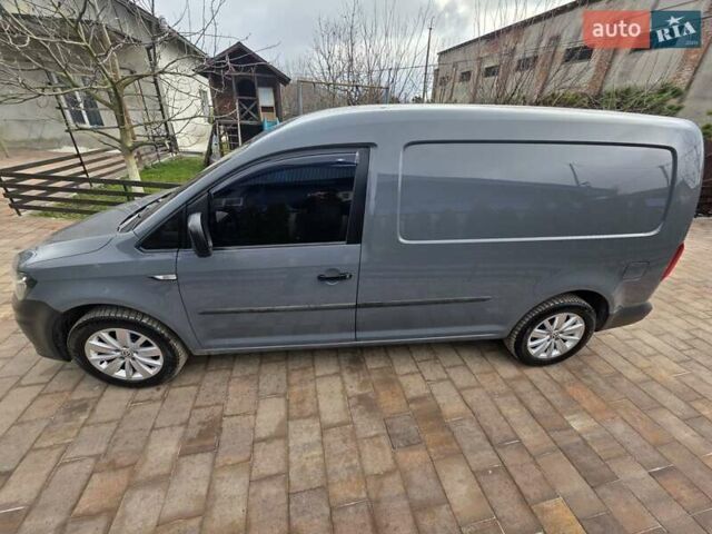 Серый Фольксваген Кадди, объемом двигателя 2 л и пробегом 276 тыс. км за 13300 $, фото 1 на Automoto.ua