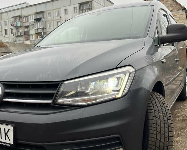 Серый Фольксваген Кадди, объемом двигателя 1.97 л и пробегом 245 тыс. км за 14500 $, фото 13 на Automoto.ua