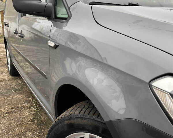 Серый Фольксваген Кадди, объемом двигателя 1.97 л и пробегом 245 тыс. км за 14500 $, фото 5 на Automoto.ua