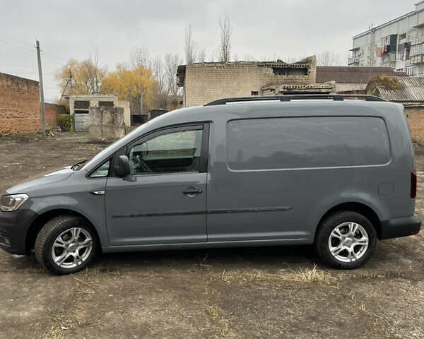 Серый Фольксваген Кадди, объемом двигателя 1.97 л и пробегом 245 тыс. км за 14500 $, фото 6 на Automoto.ua