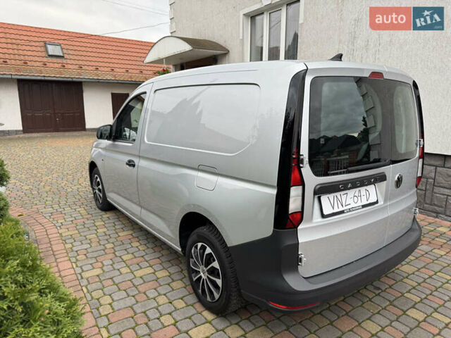 Серый Фольксваген Кадди, объемом двигателя 2 л и пробегом 249 тыс. км за 16800 $, фото 8 на Automoto.ua
