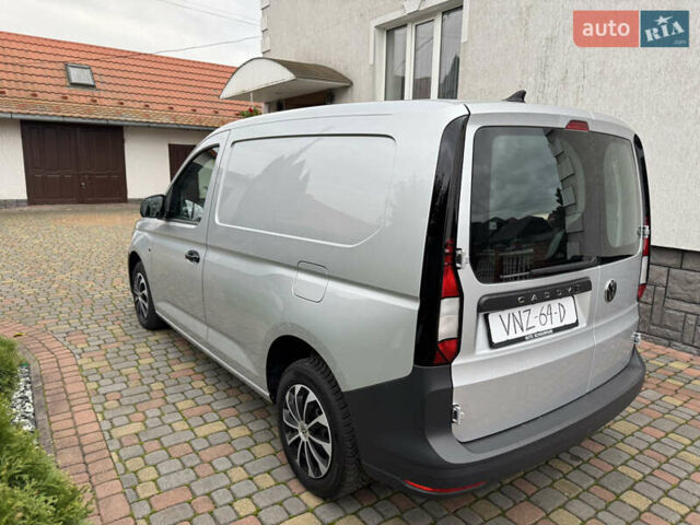 Серый Фольксваген Кадди, объемом двигателя 2 л и пробегом 249 тыс. км за 16800 $, фото 7 на Automoto.ua
