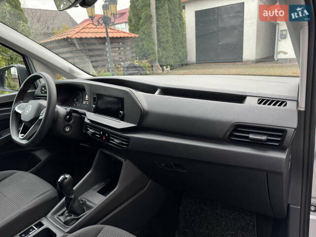 Серый Фольксваген Кадди, объемом двигателя 2 л и пробегом 249 тыс. км за 16800 $, фото 21 на Automoto.ua