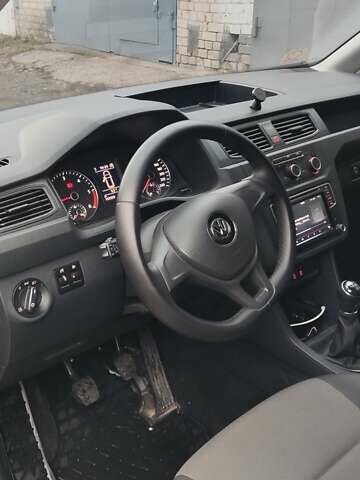 Сірий Фольксваген Кадді, об'ємом двигуна 2 л та пробігом 163 тис. км за 13499 $, фото 3 на Automoto.ua