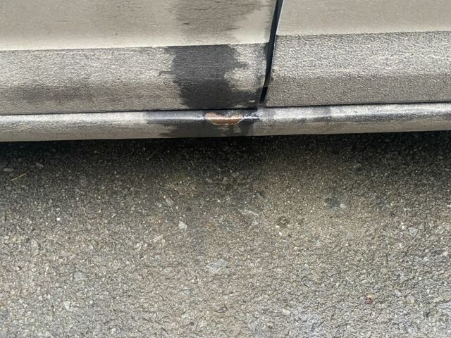 Серый Фольксваген Кадди, объемом двигателя 1.9 л и пробегом 350 тыс. км за 4500 $, фото 3 на Automoto.ua