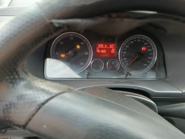 Серый Фольксваген Кадди, объемом двигателя 2 л и пробегом 5 тыс. км за 4200 $, фото 7 на Automoto.ua