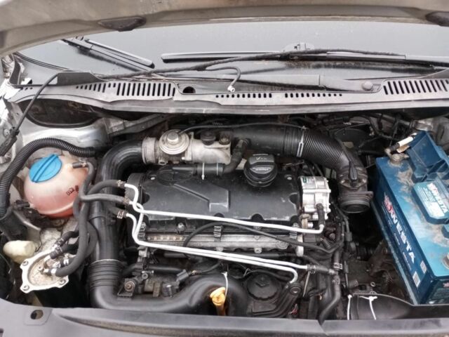 Серый Фольксваген Кадди, объемом двигателя 1.9 л и пробегом 400 тыс. км за 2839 $, фото 7 на Automoto.ua