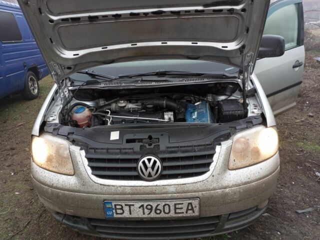 Серый Фольксваген Кадди, объемом двигателя 1.9 л и пробегом 400 тыс. км за 2839 $, фото 6 на Automoto.ua