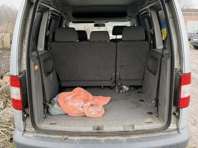 Сірий Фольксваген Кадді, об'ємом двигуна 2 л та пробігом 282 тис. км за 1850 $, фото 9 на Automoto.ua