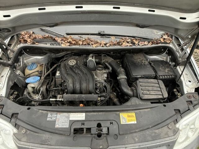 Сірий Фольксваген Кадді, об'ємом двигуна 2 л та пробігом 282 тис. км за 1850 $, фото 10 на Automoto.ua