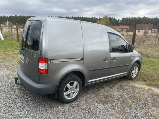 Серый Фольксваген Кадди, объемом двигателя 1.9 л и пробегом 352 тыс. км за 5000 $, фото 1 на Automoto.ua