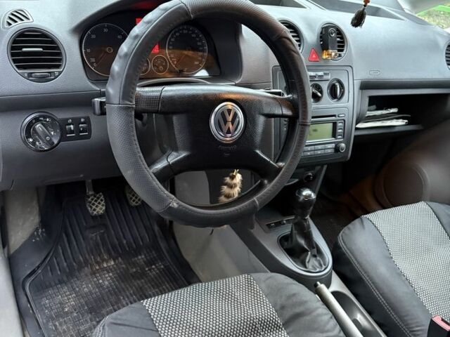 Серый Фольксваген Кадди, объемом двигателя 1.9 л и пробегом 187 тыс. км за 6900 $, фото 7 на Automoto.ua