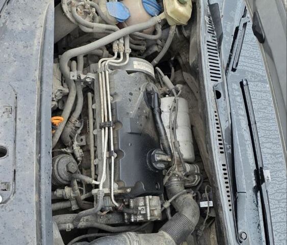 Серый Фольксваген Кадди, объемом двигателя 2 л и пробегом 500 тыс. км за 2549 $, фото 22 на Automoto.ua