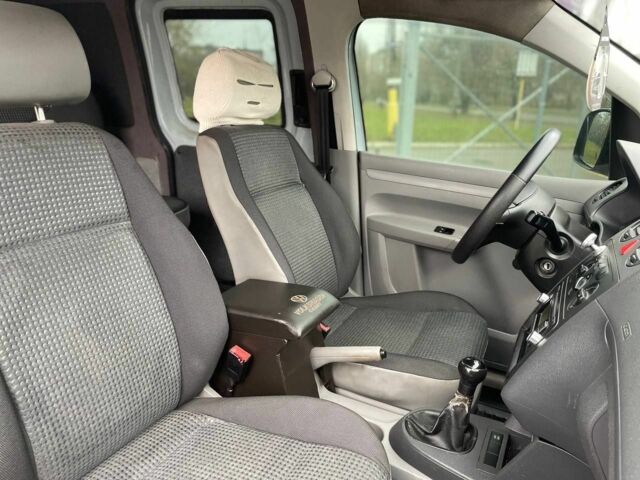 Сірий Фольксваген Кадді, об'ємом двигуна 1.6 л та пробігом 219 тис. км за 5999 $, фото 13 на Automoto.ua