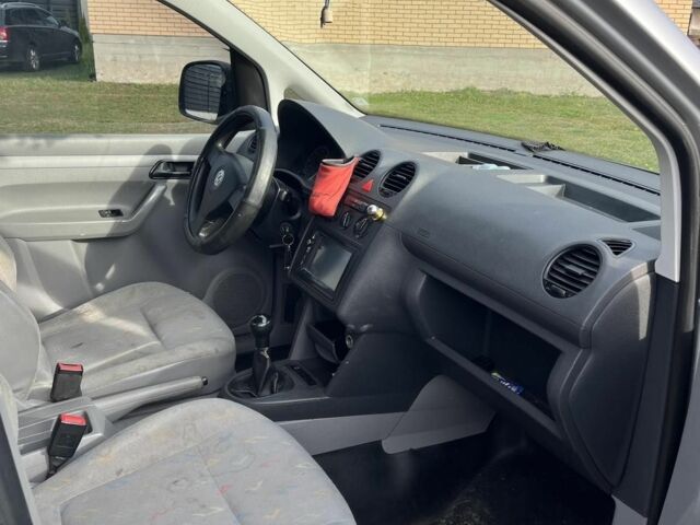 Сірий Фольксваген Кадді, об'ємом двигуна 1 л та пробігом 345 тис. км за 6000 $, фото 7 на Automoto.ua