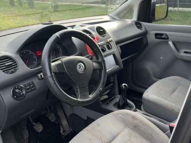 Сірий Фольксваген Кадді, об'ємом двигуна 1 л та пробігом 345 тис. км за 6000 $, фото 9 на Automoto.ua