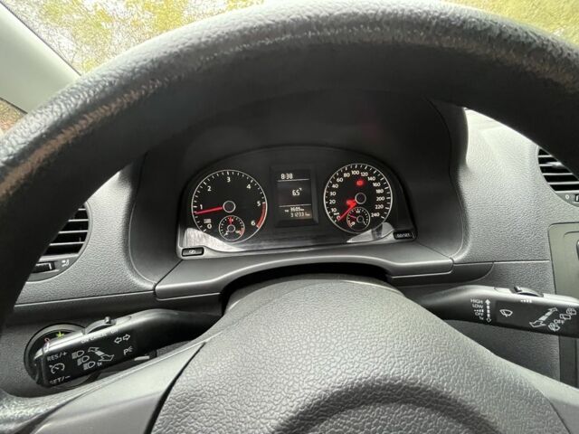 Серый Фольксваген Кадди, объемом двигателя 1.6 л и пробегом 312 тыс. км за 9200 $, фото 11 на Automoto.ua