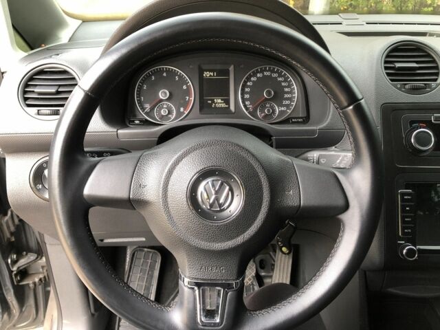 Сірий Фольксваген Кадді, об'ємом двигуна 0 л та пробігом 224 тис. км за 8700 $, фото 5 на Automoto.ua