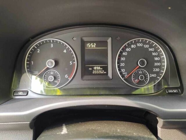 Сірий Фольксваген Кадді, об'ємом двигуна 1.6 л та пробігом 225 тис. км за 7000 $, фото 5 на Automoto.ua