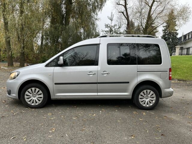 Серый Фольксваген Кадди, объемом двигателя 1.6 л и пробегом 312 тыс. км за 9200 $, фото 2 на Automoto.ua