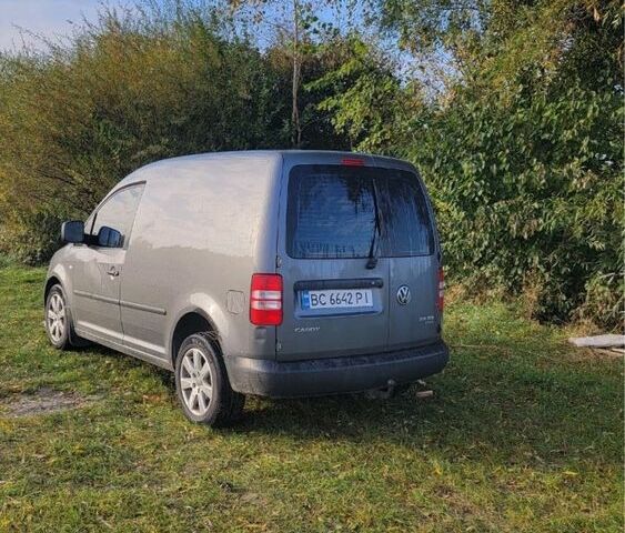 Серый Фольксваген Кадди, объемом двигателя 2 л и пробегом 260 тыс. км за 8500 $, фото 6 на Automoto.ua